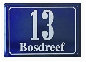 Emaille straatnaambord met huisnummer en naam